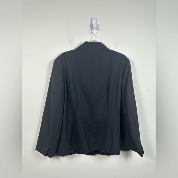 Lafayette 148 Black 3 Button Blazer Size 16 Virgin Wool EUC - Picture 2 of 7